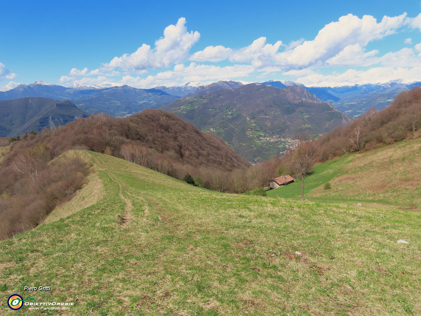 58 Vista dal dosso di atterraggio elicottero.JPG